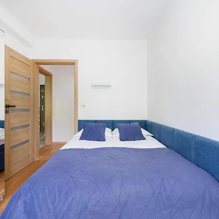 Lejlighed Kolorowe Balkony Apartament Blisko Plazy W Miedzyzdrojach By Renters Miedzyzdroje