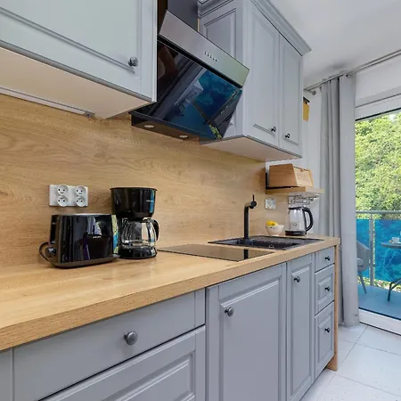 Kolorowe Balkony Apartament Blisko Plazy W Miedzyzdrojach By Renters * Miedzyzdroje